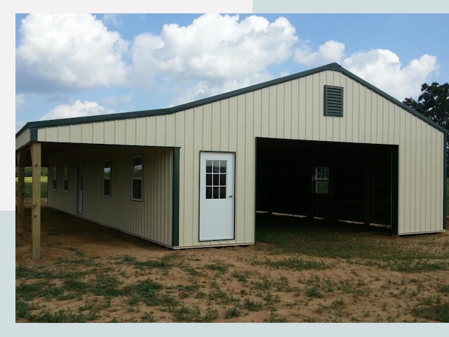 Строительство конюшен в Озёрске